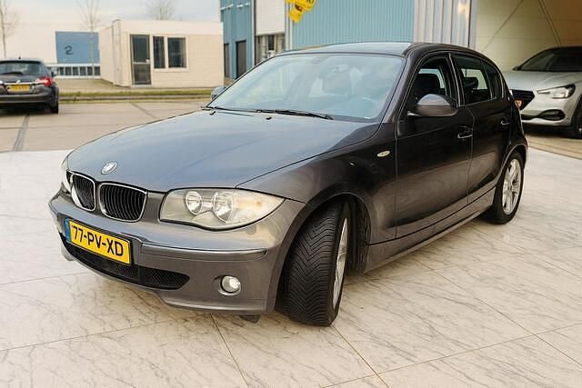 Occasion BMW 116 116 PK (85 kW) 2005 Grijs Hatchback