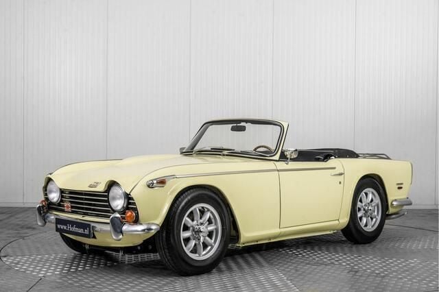 Geel Gebruikt 1968 Triumph TR 250 | € 48.900 - Afbeelding 1/4