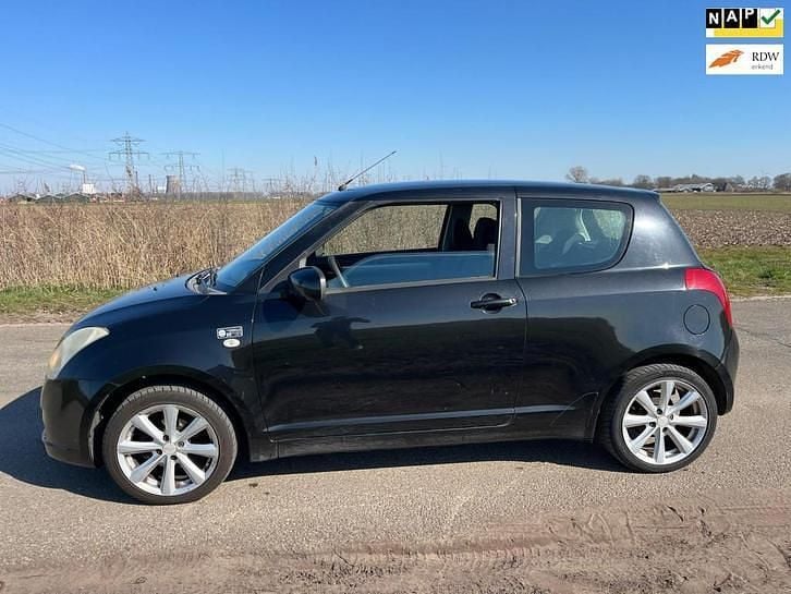 Gebruikt 2005 Suzuki Swift GLS | € 1.650 (Goede deal) - Afbeelding 1/4