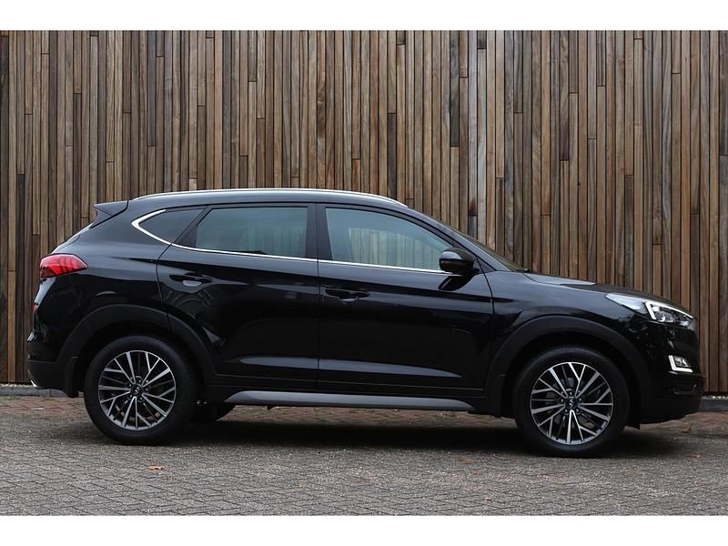 Occasion Hyundai Tucson Comfort 177 PK (130 kW) 2019 Phantom black (zwart parelmoer) SUV