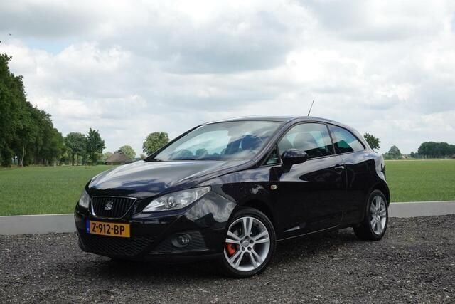 Zwart Gebruikt 2010 Seat Ibiza Hatchback | € 4.950 (Eerlijke prijs) - Afbeelding 1/4