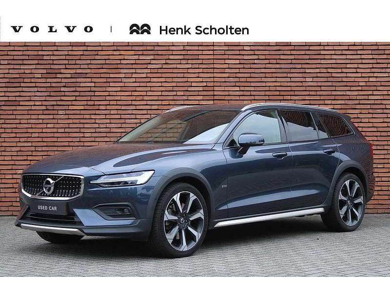 Gebruikt 2021 Volvo V60 CC Pro Stationwagen | € 38.950 (Goede deal) - Afbeelding 1/4