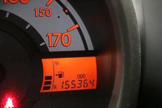 Occasion Peugeot 107 68 PK (50 kW) 2006 Geel Hatchback