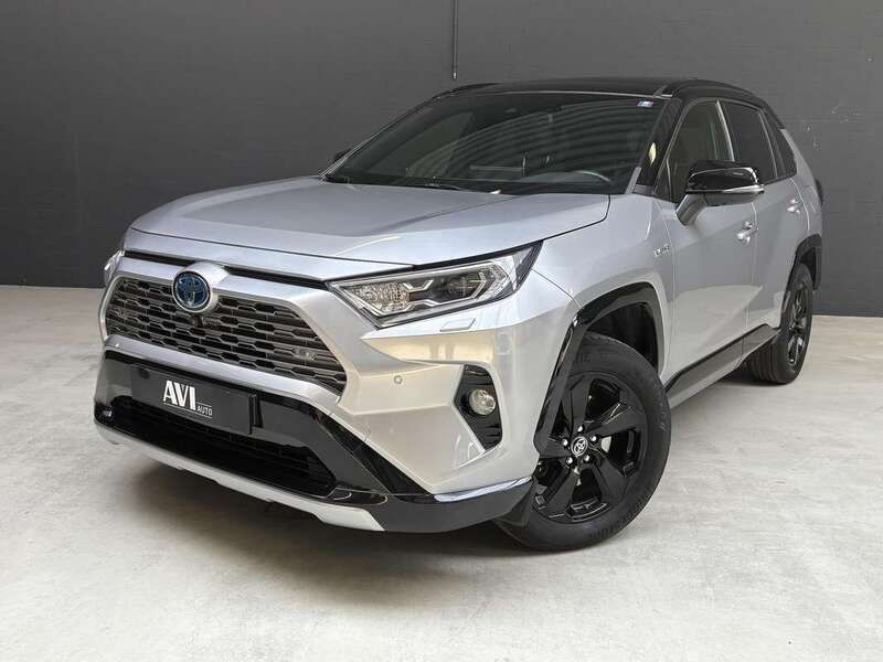 Grijs Gebruikt 2020 Toyota RAV4 Hybrid SUV | € 29.950 (Eerlijke prijs) - Afbeelding 1/4