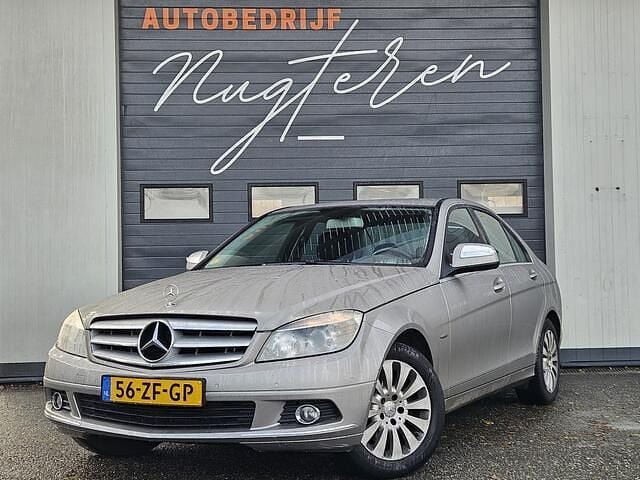 Grijs Gebruikt 2008 Mercedes C200 Elegance Sedan | € 4.450 (Goede deal) - Afbeelding 1/4