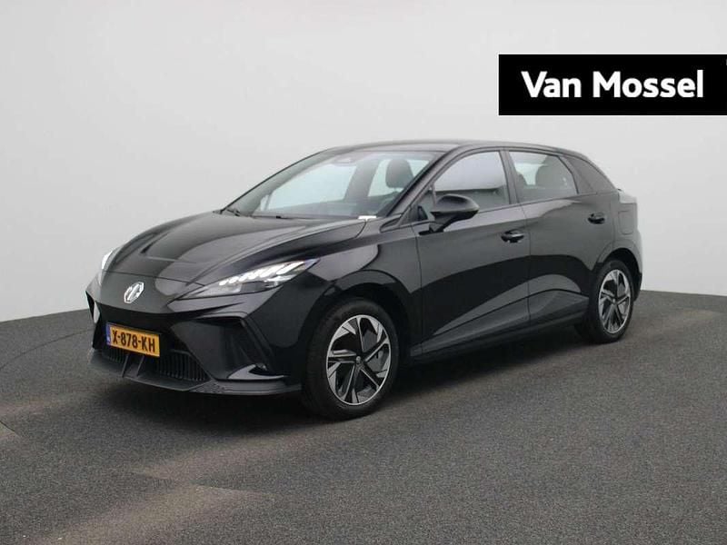 Zwart Gebruikt 2023 MG MG4 EV Hatchback | € 19.495 (Eerlijke prijs) - Afbeelding 1/3