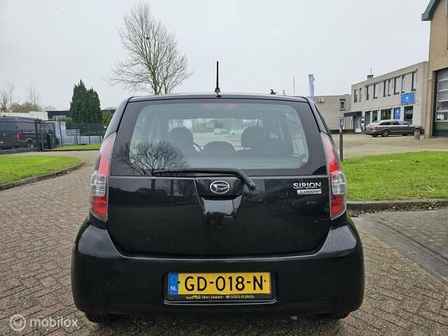Occasion Daihatsu Sirion 69 PK (50 kW) 2005 Zwart Hatchback