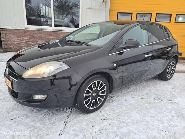 Occasion Fiat Bravo Easy 150 PK (110 kW) 2014 Zwart Hatchback