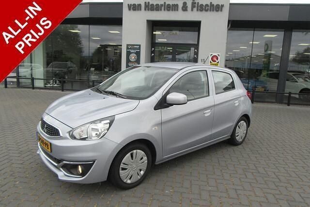 Zilver Gebruikt 2019 Mitsubishi Space Star Hatchback | € 8.250 (Goede deal) - Afbeelding 1/2