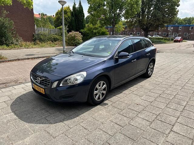 Blauw Gebruikt 2011 Volvo V60 Kinetic Stationwagen | € 4.600 (Super prijs) - Afbeelding 1/4
