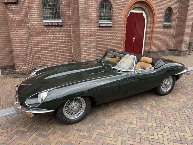 Groen Gebruikt 1970 Jaguar E-Type Cabriolet | € 74.500 - Afbeelding 1/4