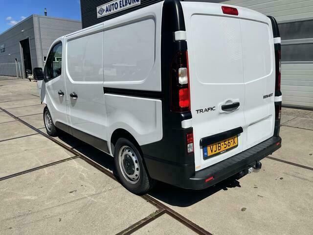 Wit Gebruikt 2021 Renault Trafic Komfort MPV | € 5.850 - Afbeelding 1/4