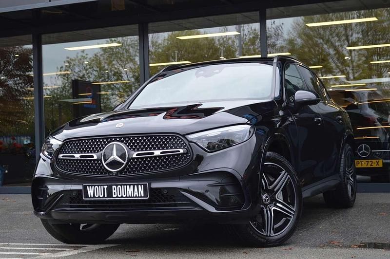 Zwart Gebruikt 2023 Mercedes GLC400d AMG SUV | € 68.900 (Super prijs) - Afbeelding 1/4