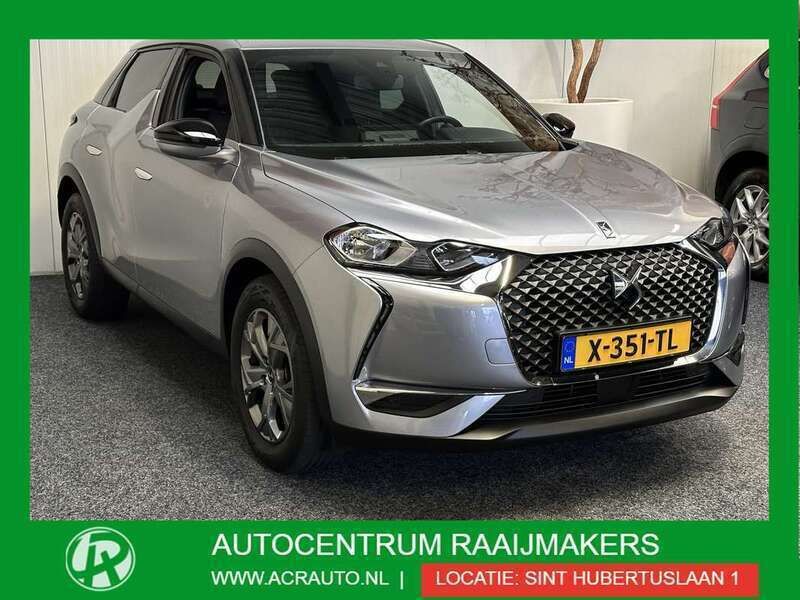 Grijs, metallic lak Gebruikt 2022 DS Automobiles DS3 Crossback SUV | € 17.935 (Eerlijke prijs) - Afbeelding 1/4