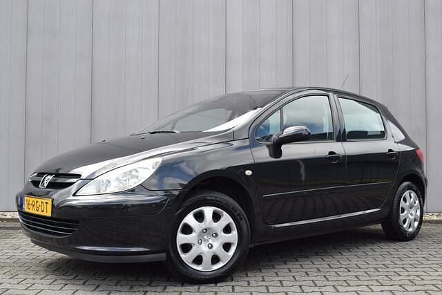 Zwart Gebruikt 2005 Peugeot 307 Premium Hatchback | € 1.450 (Eerlijke prijs) - Afbeelding 1/4