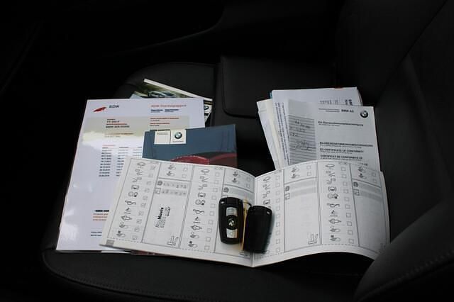 Occasion BMW 325 Executive 218 PK (160 kW) 2009 Zwart, metallic lak Stationwagen