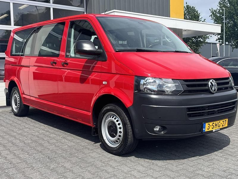 Rood Gebruikt 2013 VW T5 Comfortline Van | € 22.950 - Afbeelding 1/4