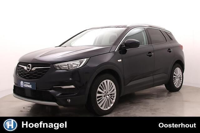 Paars Occasion 2019 Opel Grandland X Innovation SUV | € 16.900 (Eerlijke prijs) - Afbeelding 1/4