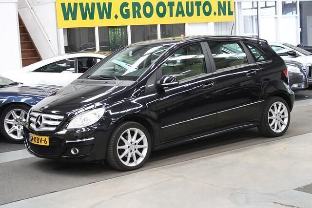 Zwart Gebruikt 2009 Mercedes B160 Business MPV | € 3.444 (Goede deal) - Afbeelding 1/4