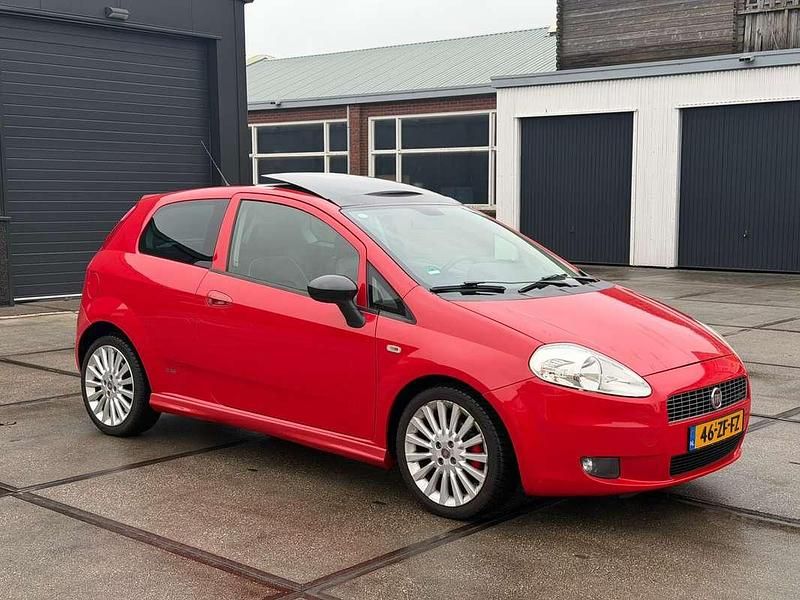 Occasion Fiat Grande Punto Sport 120 PK (88 kW) 2008 Rood Hatchback