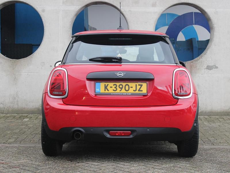 Occasion Mini Cooper Salt 2021 Rood Hatchback