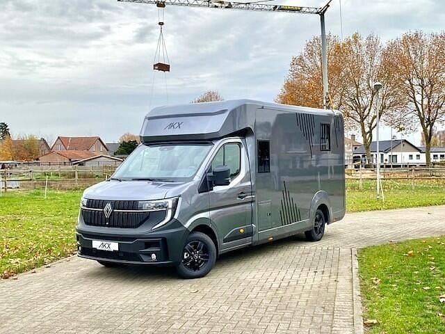 Grijs Nieuw 2025 Renault Master Hatchback | € 67.000 - Afbeelding 1/4