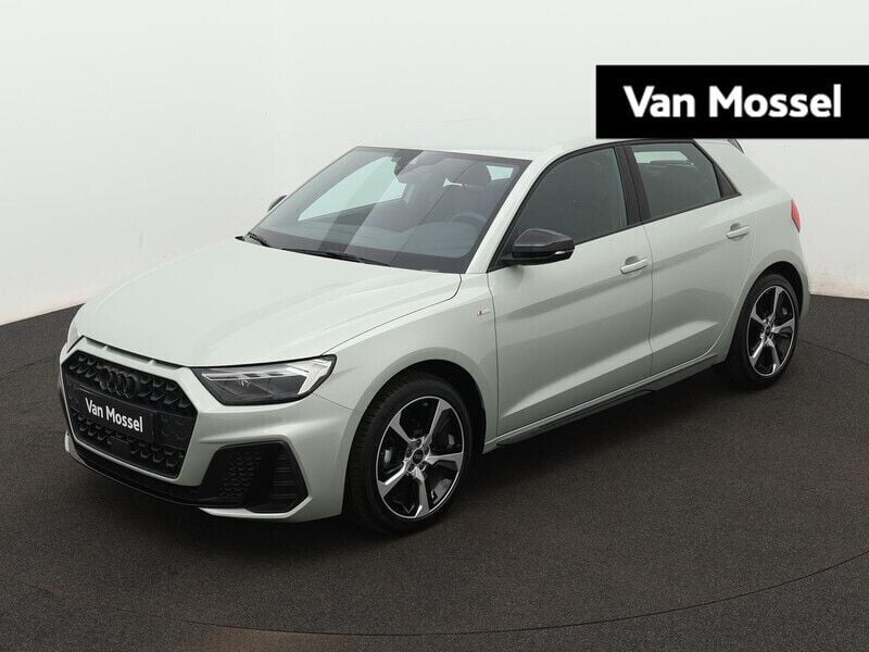 Grijs Gebruikt 2024 Audi A1 Sportback S-Line Hatchback | € 27.900 (Eerlijke prijs) - Afbeelding 1/4