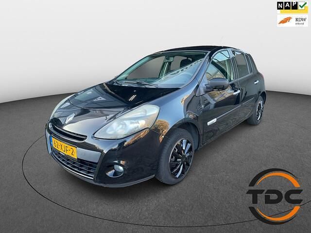 Zwart Occasion 2012 Renault Clio IV Authentique Hatchback | € 3.999 (Eerlijke prijs) - Afbeelding 1/4