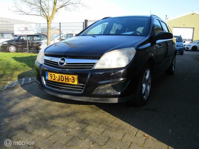 Zwart Gebruikt 2009 Opel Astra Essentia Stationwagen | € 1.999 (Eerlijke prijs) - Afbeelding 1/4