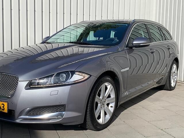 Occasion Jaguar XF Sportbrake Business Edition 163 PK (119 kW) 2014 Grijs Stationwagen