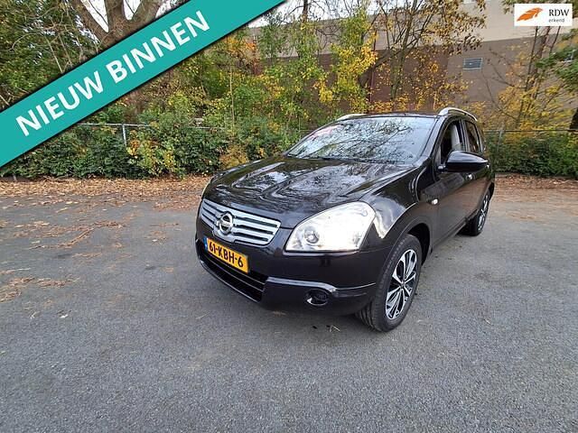 Zwart (metallic) Gebruikt 2009 Nissan Qashqai +2 Visia SUV | € 3.699 (Iets duurder) - Afbeelding 1/4