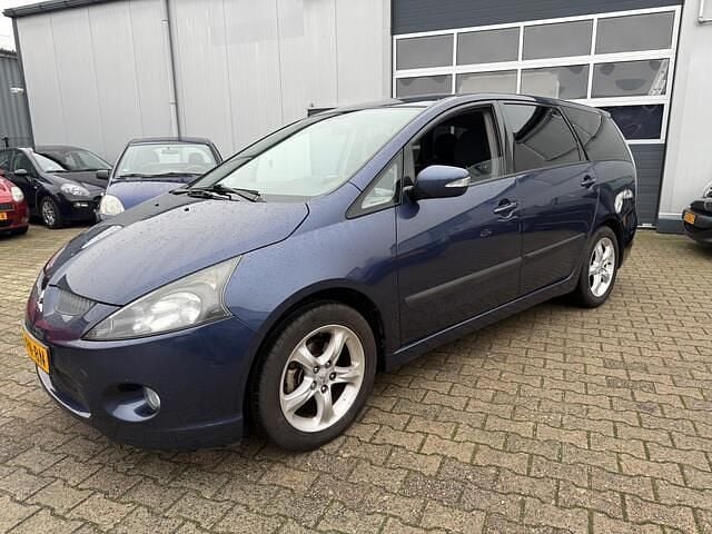 Blauw Gebruikt 2004 Mitsubishi Grandis Intense MPV | € 2.195 (Eerlijke prijs) - Afbeelding 1/4