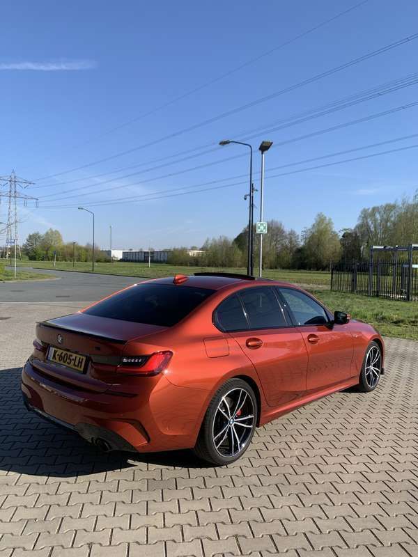 Gebruikt 2021 BMW 320 M Sport Sedan | € 28.950 (Goede deal) - Afbeelding 1/4