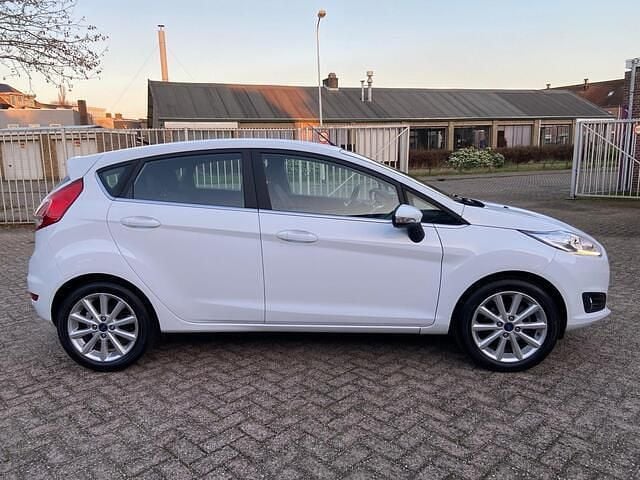 Occasion Ford Fiesta Titanium 80 PK (58 kW) 2016 Wit Hatchback