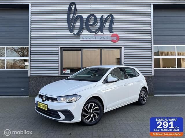 Wit Gebruikt 2022 VW Polo Business Hatchback | € 17.950 (Goede deal) - Afbeelding 1/4