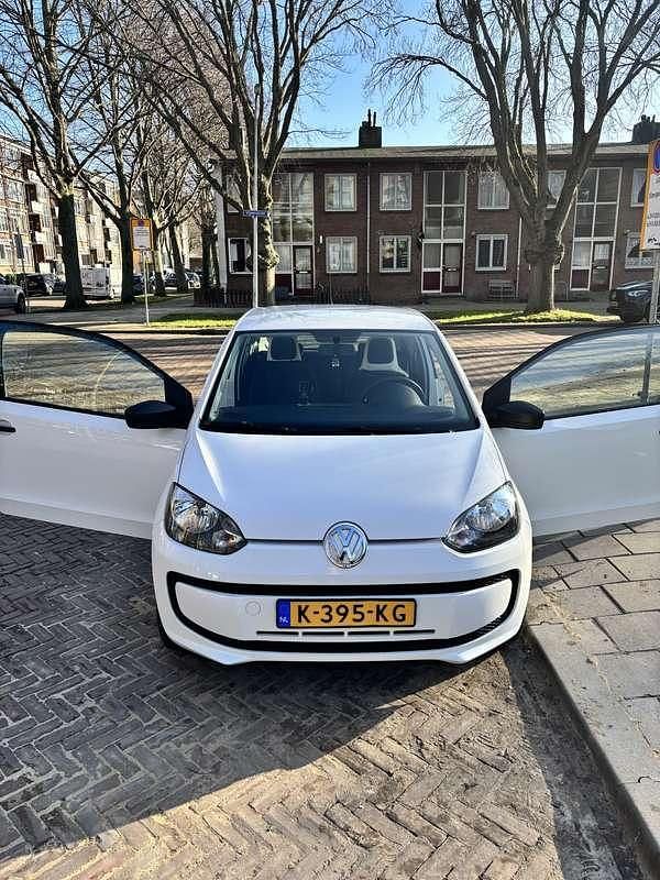 Wit Occasion 2012 VW up! Move Hatchback | € 3.500 (Goede deal) - Afbeelding 1/4