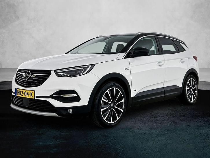 Wit Occasion 2021 Opel Grandland X Ultimate SUV | € 26.420 (Iets duurder) - Afbeelding 1/3