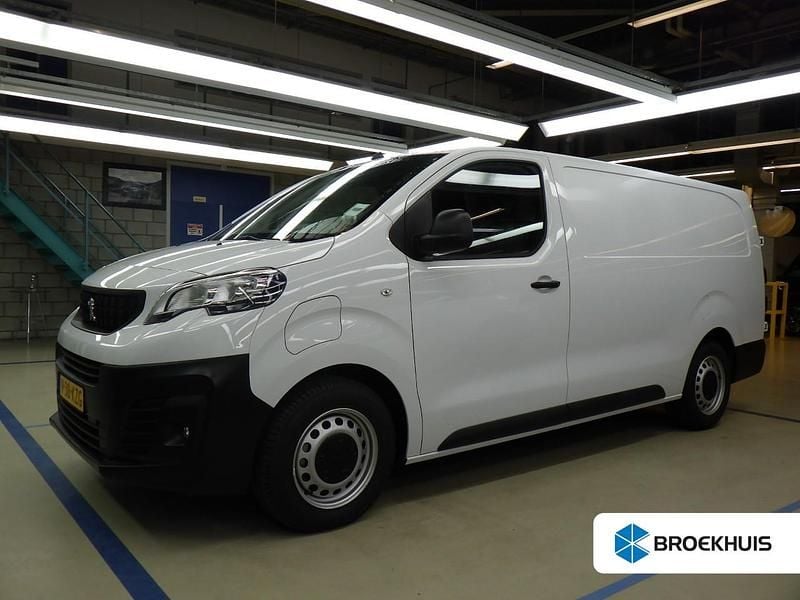 Wit Gebruikt 2024 Peugeot e-Expert Van | € 29.722 (Eerlijke prijs) - Afbeelding 1/4