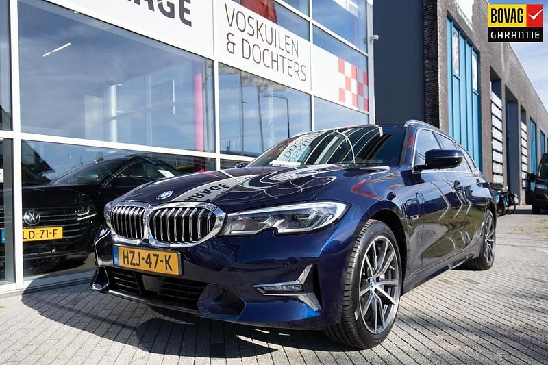 Blauw Gebruikt 2021 BMW 330e Luxury Line Stationwagen | € 31.950 (Super prijs) - Afbeelding 1/4