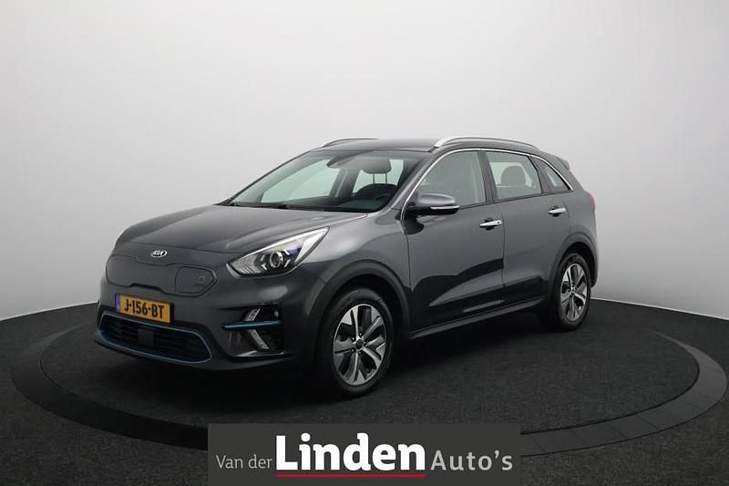 Grijs Gebruikt 2020 Kia e-Niro SUV | € 20.845 (Super prijs) - Afbeelding 1/4
