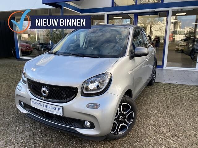 Grijs Gebruikt 2019 Smart ForFour Electric Drive Hatchback | € 7.950 (Eerlijke prijs) - Afbeelding 1/4