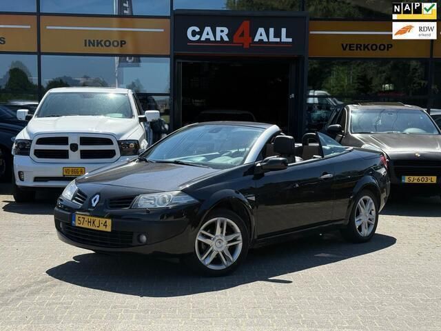 Zwart, metallic lak Gebruikt 2009 Renault Mégane Cabriolet Cabriolet | € 6.450 (Duur) - Afbeelding 1/4