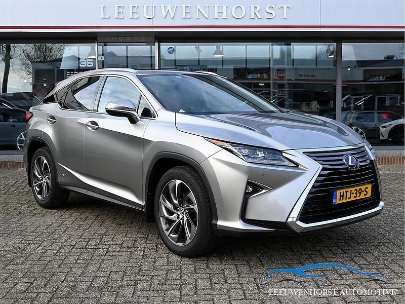 Grijs (metallic) Gebruikt 2018 Lexus RX450h President Line SUV | € 39.950 (Eerlijke prijs) - Afbeelding 1/4
