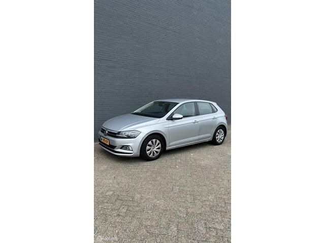 Grijs Gebruikt 2018 VW Polo Beats Hatchback | € 13.495 (Goede deal) - Afbeelding 1/4