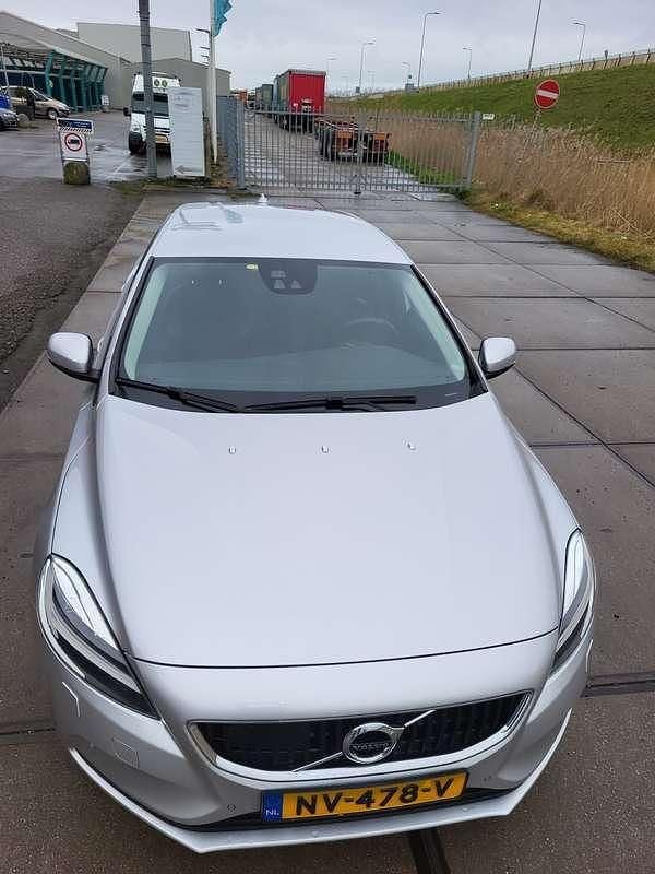 Occasion Volvo V40 120 PK (88 kW) 2017 Zilver MPV
