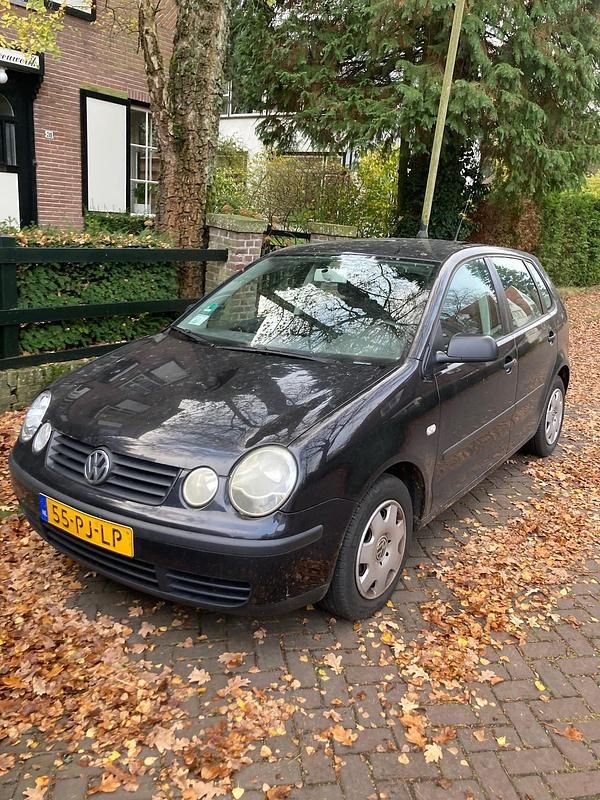 Zwart Gebruikt 2004 VW Polo Hatchback | € 600 (Super prijs) - Afbeelding 1/4
