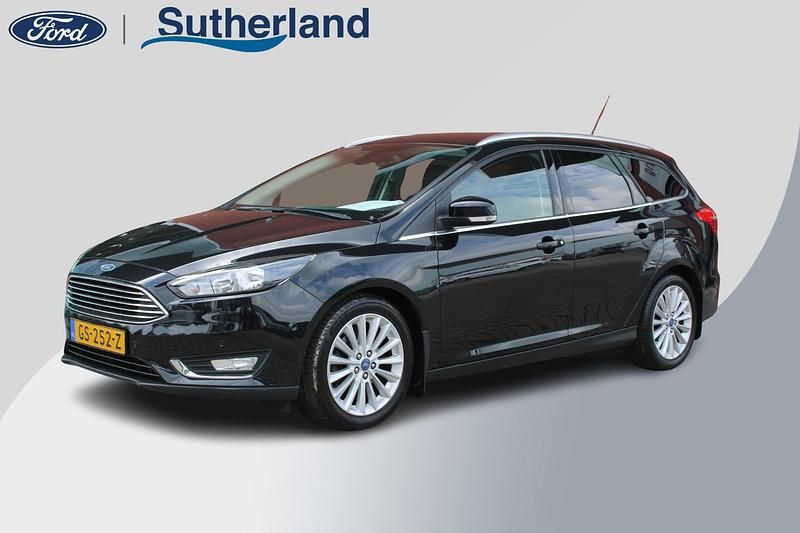 Zwart, metallic lak Gebruikt 2015 Ford Focus Titanium Stationwagen | € 8.850 (Eerlijke prijs) - Afbeelding 1/4