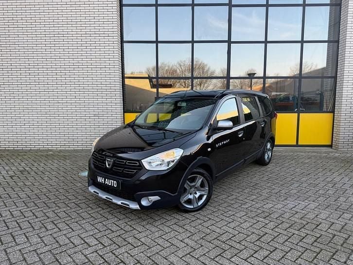 Occasion Dacia Lodgy Stepway 131 PK (96 kW) 2019 Zwart MPV