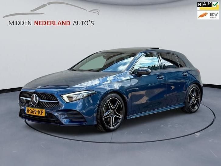 Blauw Occasion 2020 Mercedes A180 Business Hatchback | € 16.750 (Super prijs) - Afbeelding 1/4