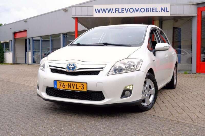 Wit, metallic lak Gebruikt 2011 Toyota Auris Hybrid Hatchback | € 9.450 (Super prijs) - Afbeelding 1/4
